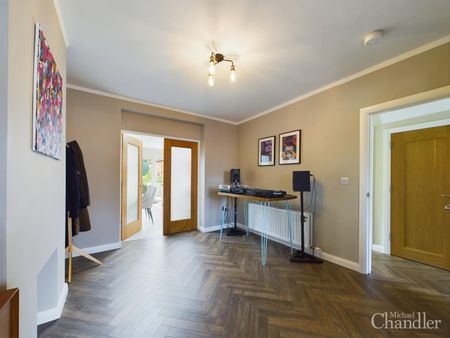 51 Knockbreda Park, Belfast, BT6 0HD - Photo 2