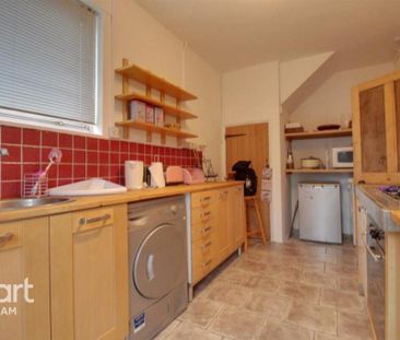 2 bedroom end of terrace house to rent - Photo 6