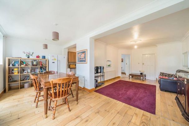 7 bedroom flat to rent - Photo 1