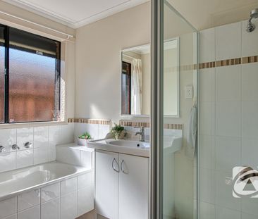 GARDEN PARADISE! - Photo 4