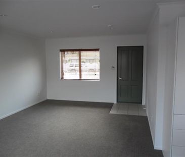 AVALON LIVING - Photo 4