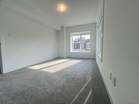 For Lease - 39 Nordic Lane, Whitchurch-Stouffville, Ontario - Photo 2