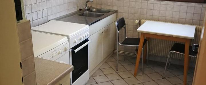 1 Zimmer in 3-er Studenten WG – in schöner und heller 3 Zimmer-DG - Foto 1