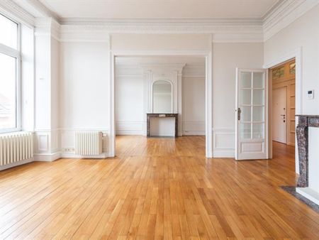 Tout savoir sur cet appartement à Ixelles, à Ixelles - Foto 2
