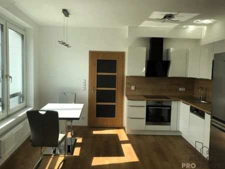 Pronájem bytu 2+kk 56 m2 - Fotografie 3