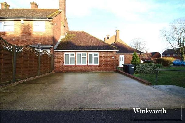 Burghley Avenue, Borehamwood, Hertfordshire, WD6 - Photo 1