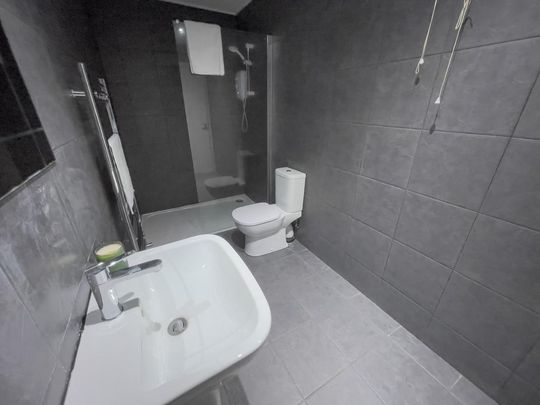 7 bedroom terraced house to rent - Photo 1