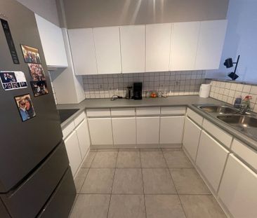 Prachtig appartement met 2 slaapkamers en autostaanplaats! - Foto 5