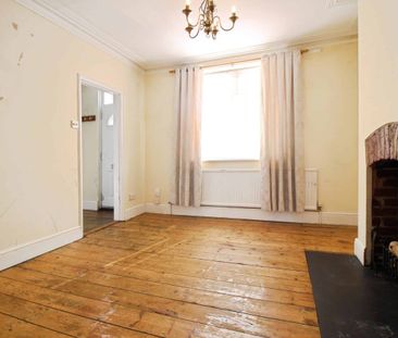 North Street, Swindon, Swindon, SN1 - Photo 2