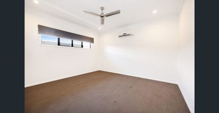 Refreshed Family Home - New Paint - New Carpet - Media Room or 5th Bedroom - Photo 3