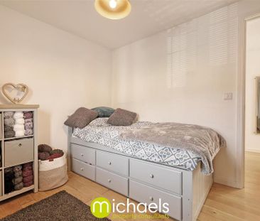 2 bedroom maisonette to rent - Photo 1