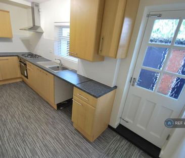 2 bedroom terraced house to rent - Photo 4