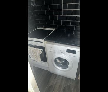 1 Bed Flat, Aberdeen Walk, LS12 - Photo 5