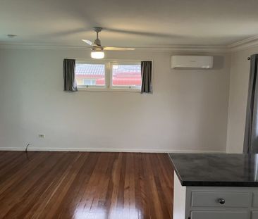 Family Living in the Heart of Zillmere - Move in Before Christmas! - Photo 6