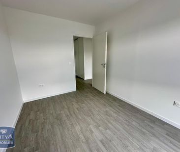 Location Appartement 4 pièces 80m² DEVILLE LES ROUEN 76250 - Photo 5