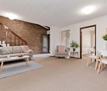 “EXCEPTIONAL TOWNHOUSE LIVING” - Photo 6