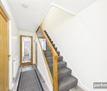 3 bedroom terraced house to rent - Photo 3