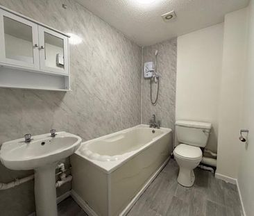 2 bedroom semi-detached house to rent - Photo 5