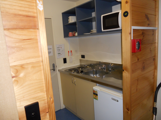 Furnished studio in Mt Cook - Photo 1