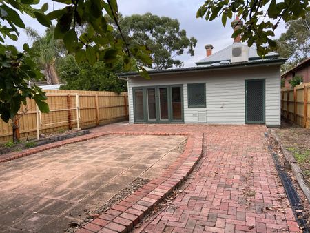 68 Gladstone Avenue, Northcote VIC 3070 - Photo 4