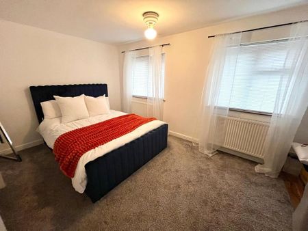 2 bedroom semi-detached house to rent - Photo 4