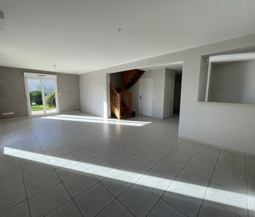 Location Maison 5 pièces 137m² - Photo 4