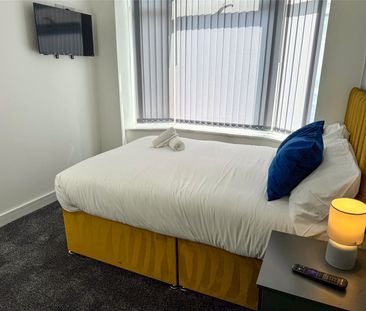 Room 1 - Photo 4