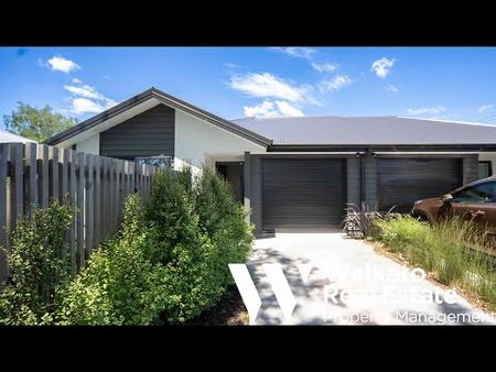 Modern near new 2 bedroom Unit + Garage - Photo 5