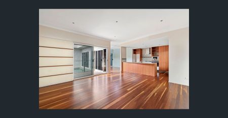 HUGE THREE BEDDER WITH MULTIPLE LIVING SPACES! - Photo 4