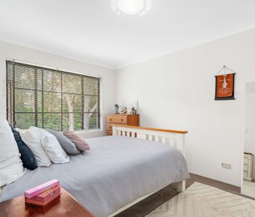 Spacious 2-Bedroom Apartment with Modern Features & Secure Parking - Photo 2