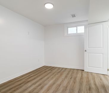 For Lease - 254 Eileen Avenue, Toronto, Ontario - Photo 5