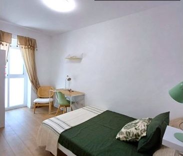 valencia, Valencian Community 46011 - Photo 1