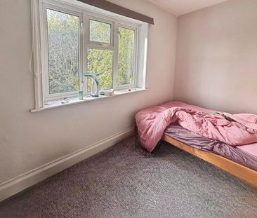 3 bedroom maisonette to rent Shirley Drive - Photo 4