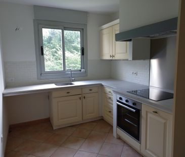 Location Appartement 3 pièces 74m² CUSSET 03300 - Photo 3