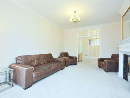 Large two bedroom apartment which has recently been renovated is currently available to rent through Savills St. John's Wood, NW8. - Photo 3