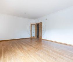 Rental Apartment 3 bedrooms Lumiar Lisboa - Photo 3