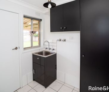 Renovated Lake Albert Gem - Photo 4