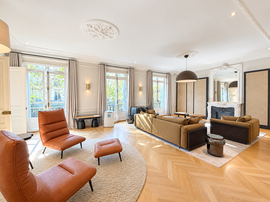 Tout savoir sur cet appartement dans le quartier Gros Caillou, à Paris 7ème - Photo 1