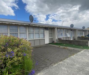 Close to Town - Photo 1