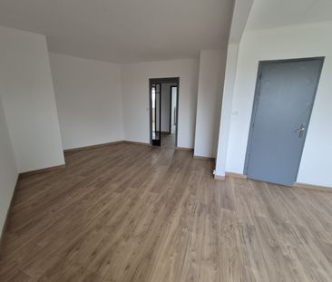 Location Appartement 75m² VALENCIENNES 59300 - Photo 5