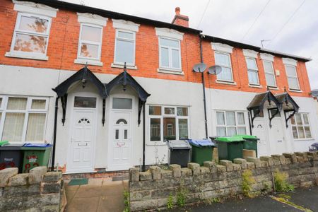 2 bedroom terraced house to rent - Photo 4