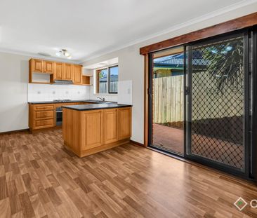 FAMILY HOME IN QUIET COURT POSITION - Photo 2