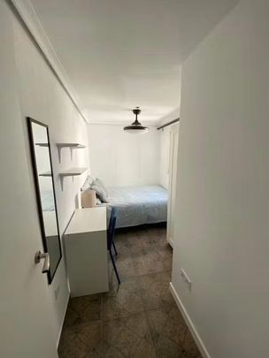 Carrer San Edesio, Manises, Valencian Community 46940 - Foto 1