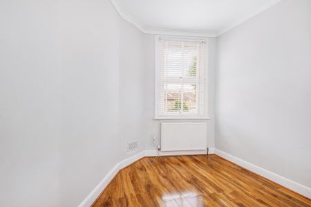 2 bedroom terraced house to rent - Photo 4