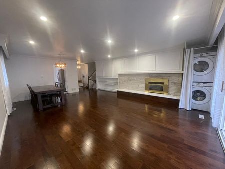 For Lease - 2358 Thorn Lodge Dr Drive, Mississauga, Ontario - Photo 4