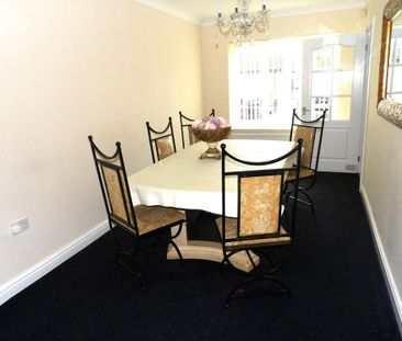 3 bedroom detached house to rent - Photo 4