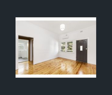 Substance Meets Style in this Beautiful One Bedroom Art Deco Offering - Photo 2