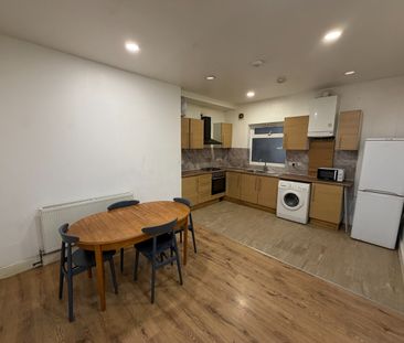 3 Bed Flat, Upper Clapton Road, E5 - Photo 5