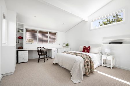 7 Dunbar Street, Watsons Bay NSW 2030 - House For Rent | Domain - Photo 2
