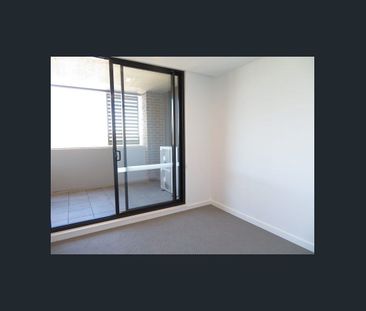 Spectacular 3 bedroom apartment - Photo 5